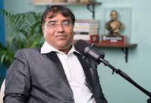मैं अटल हूँ - डॉ. अर्पण जैन 'अविचल' की कविता