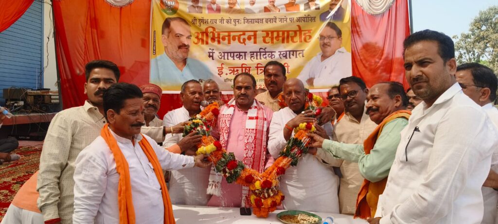 कुशीनगर : जिलाध्यक्ष दुर्गेश राय का हुआ भव्य स्वागत