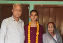 Deoria Topper priti