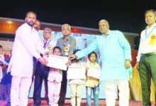 कुशीनगर: लिटिल फ्लावर स्कूल के वार्षिकोत्सव में छात्रों ने बिखेरी प्रतिभा की चमक