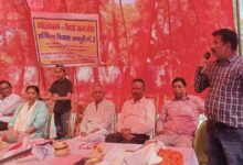 प्रधानाध्यापिका सैयदा खातून को दी गई