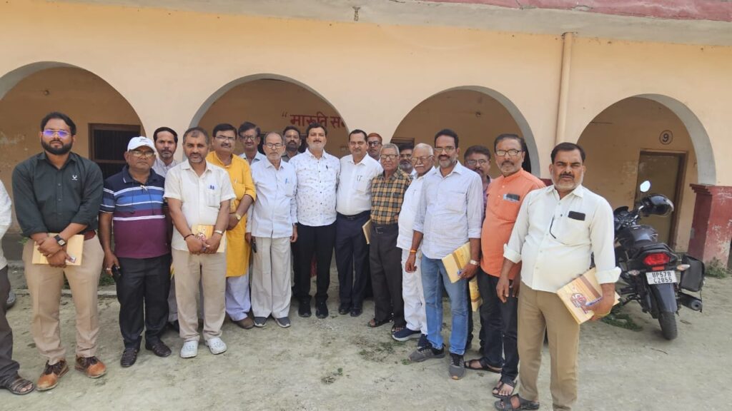 कुशीनगर में मान्यता प्राप्त पत्रकार समिति का गठन, एसएन शुक्ला बने अध्यक्ष