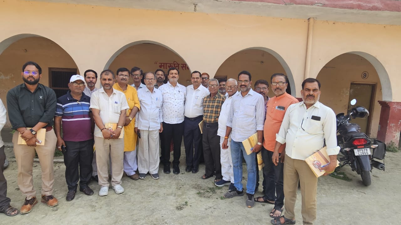 कुशीनगर में मान्यता प्राप्त पत्रकार समिति का गठन, एसएन शुक्ला बने अध्यक्ष