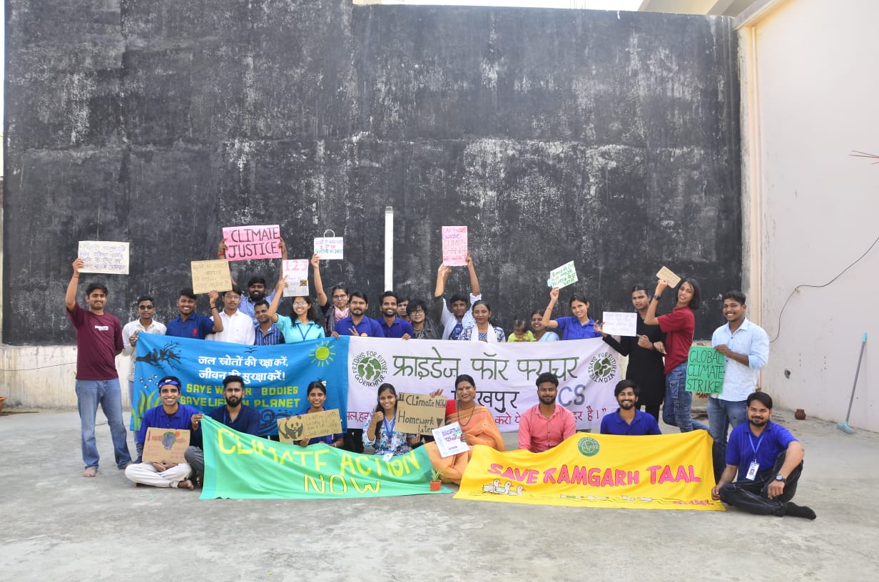 गोरखपुर : ग्लोबल क्लाइमेट स्ट्राइक के अवसर पर Fridays For Future टीम ने आयोजित किया जागरूकता कार्यक्रम