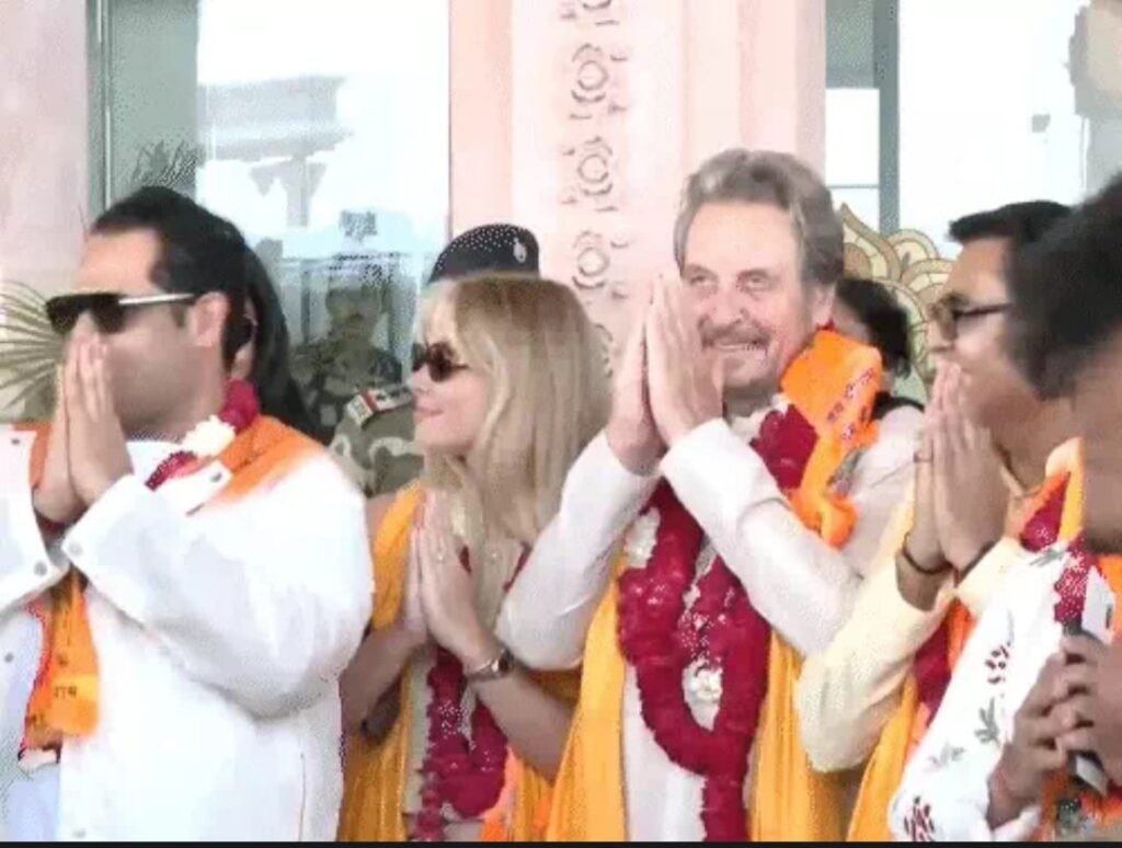 Errol Musk India Visit: इरॉल मस्क ने अयोध्या पहुँचकर किया पूजा-अर्चन