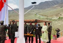 द्रास तिरंगा फहराया
